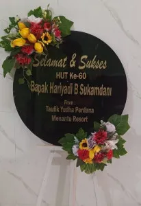 Papan Akrilik Ucapan Ulang Tahun Tolikara