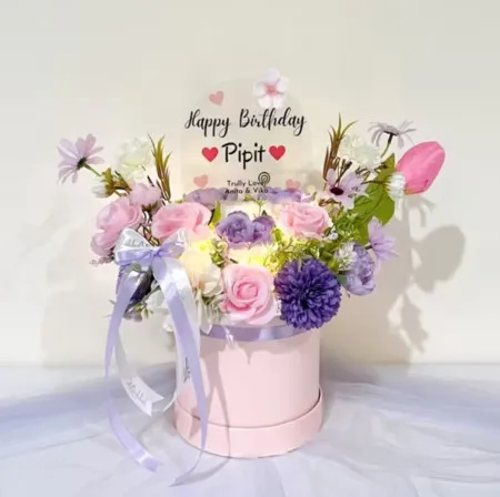 Bloom Box Akrilik Ucapan Ulang Tahun Tolikara